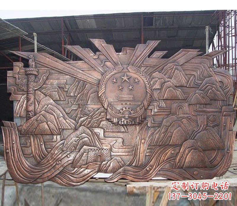 聊城铜雕广场军人壁画雕塑摆件