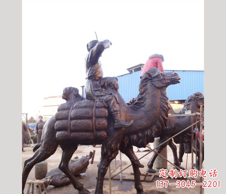 聊城铜雕广场骑骆驼雕塑