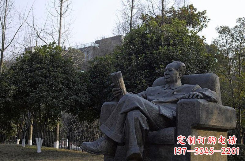 聊城铜雕毛泽东伟人雕塑