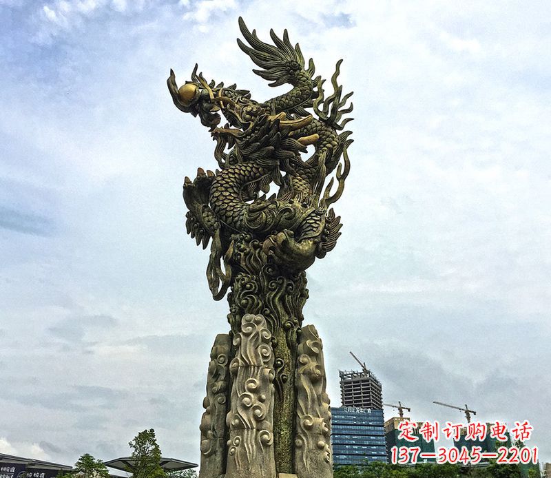 聊城铜雕盘龙柱