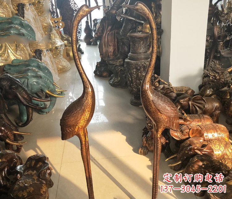 聊城铜雕仙鹤踩龟雕塑摆件