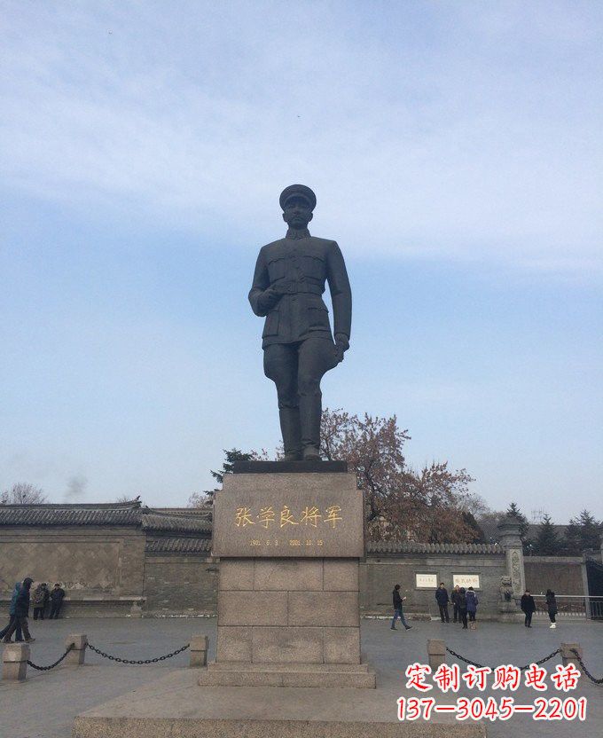 聊城铜雕张学良近代名人雕塑