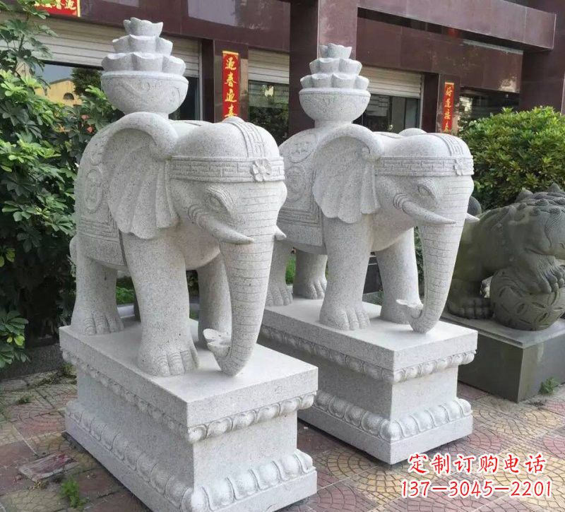 聊城驮元宝的大象石雕