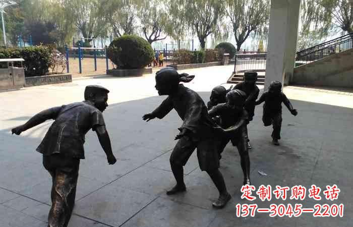 聊城玩老鹰捉小鸡的儿童铜雕222