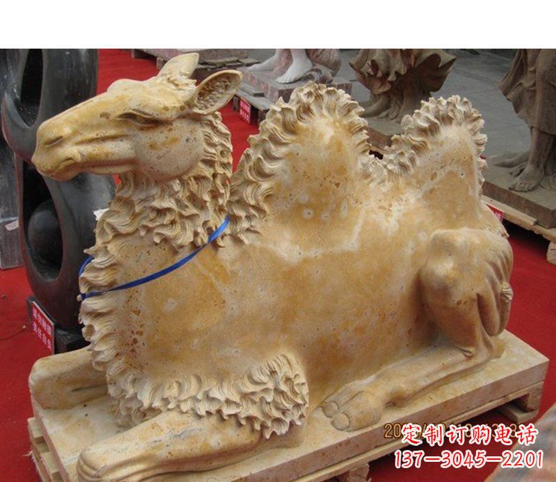 聊城晚霞红动物骆驼石雕