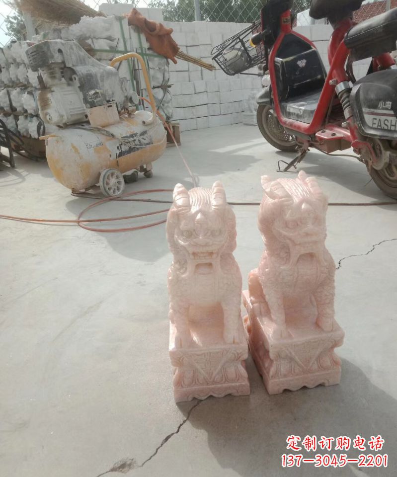 聊城晚霞红神兽麒麟动物雕塑