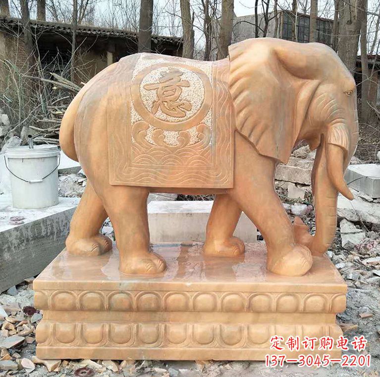 聊城晚霞红石材大象雕塑