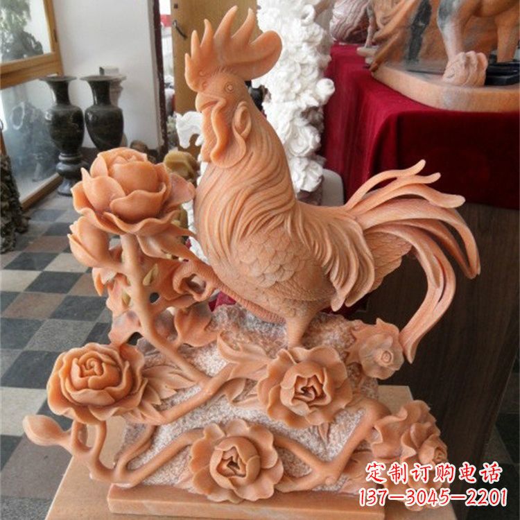 聊城晚霞红石雕公鸡雕塑