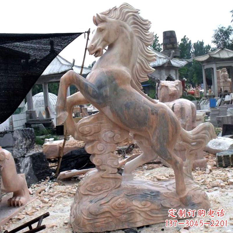 聊城晚霞红石雕马生肖动物雕塑