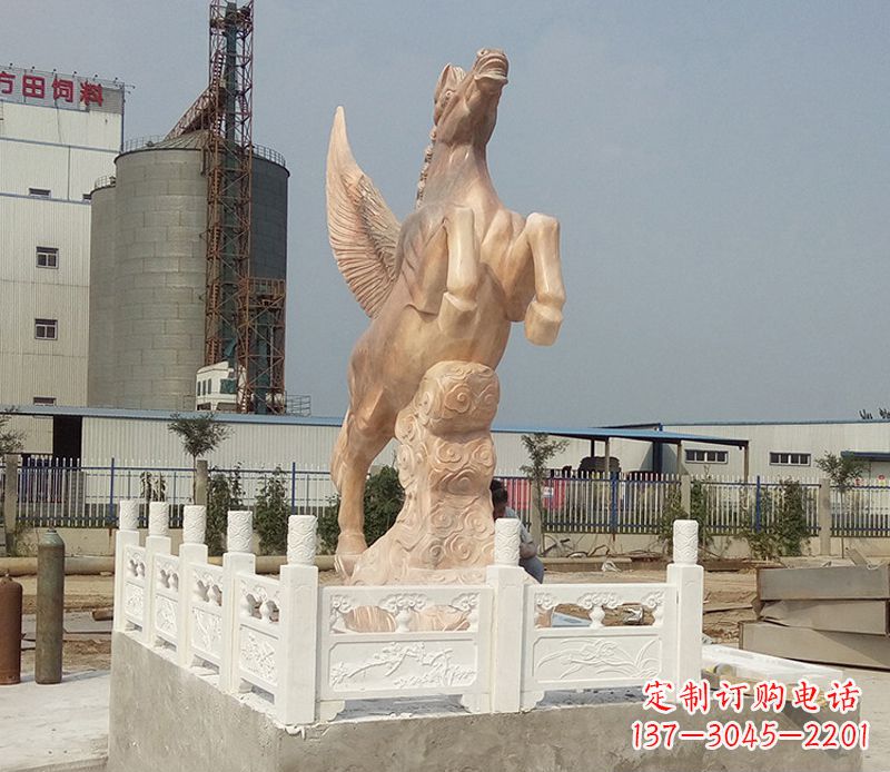 聊城晚霞红祥云飞马企业景观石雕