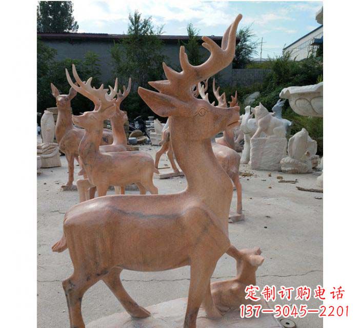聊城晚霞红驯鹿动物公园石雕