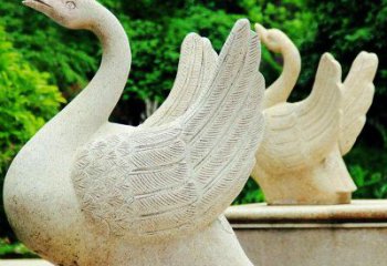 聊城高雅优美的砂岩天鹅雕塑