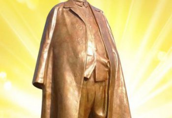 聊城严格掌控：毛主席大衣装置雕塑