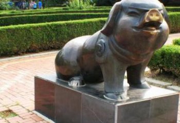 聊城古典中国十二生肖猪铜雕塑