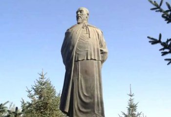 聊城令人敬畏的林则徐雕像
