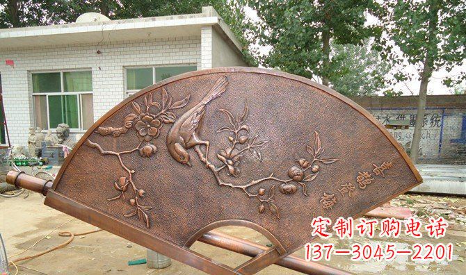 聊城喜鹊登梅扇子景观铜浮雕