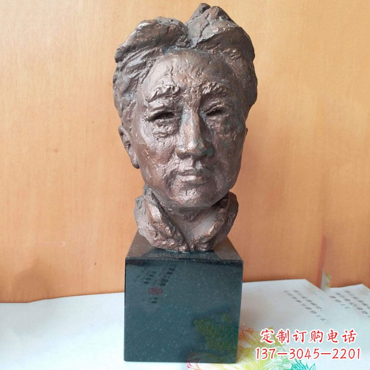 聊城现代画家徐悲鸿先生头像雕塑