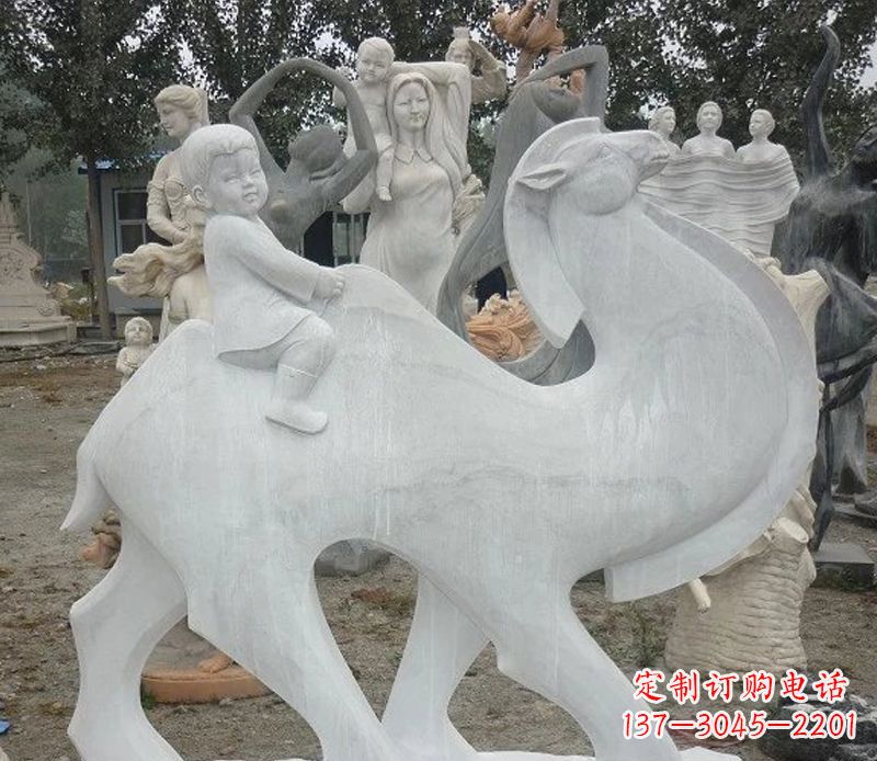 聊城小孩骑骆驼石雕