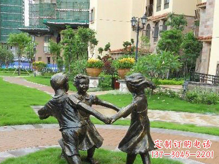 聊城小区铜雕儿童玩游戏人物雕塑