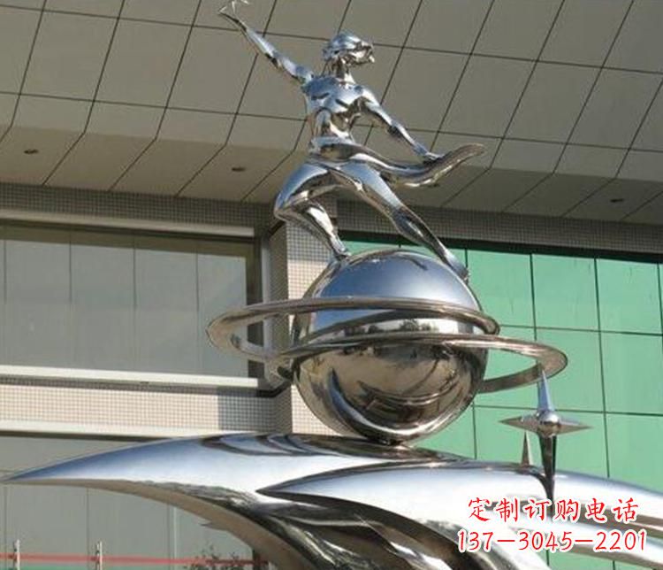聊城校园不锈钢地球和学生景观雕塑