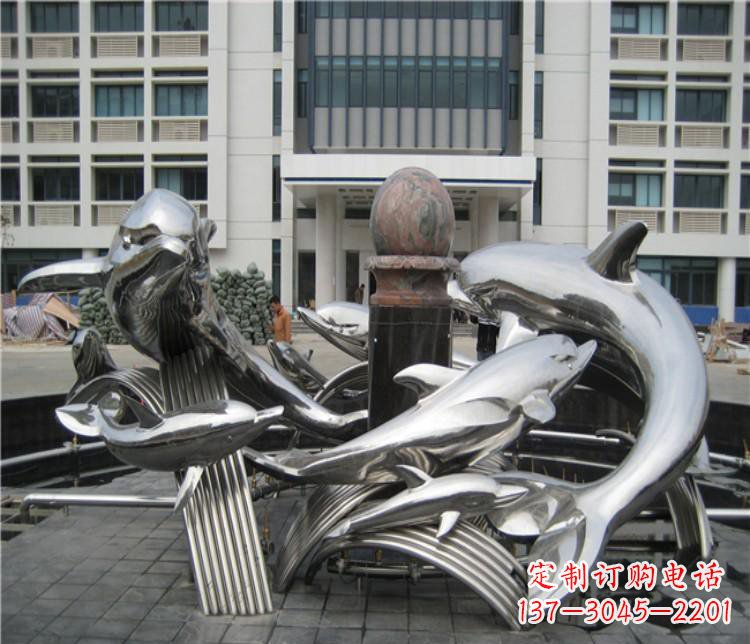 聊城校园不锈钢海豚海浪雕塑