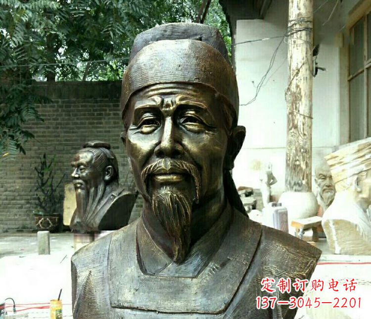 聊城校园杜甫胸像铜雕