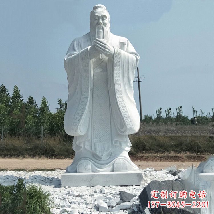 聊城校园孔子人物雕像