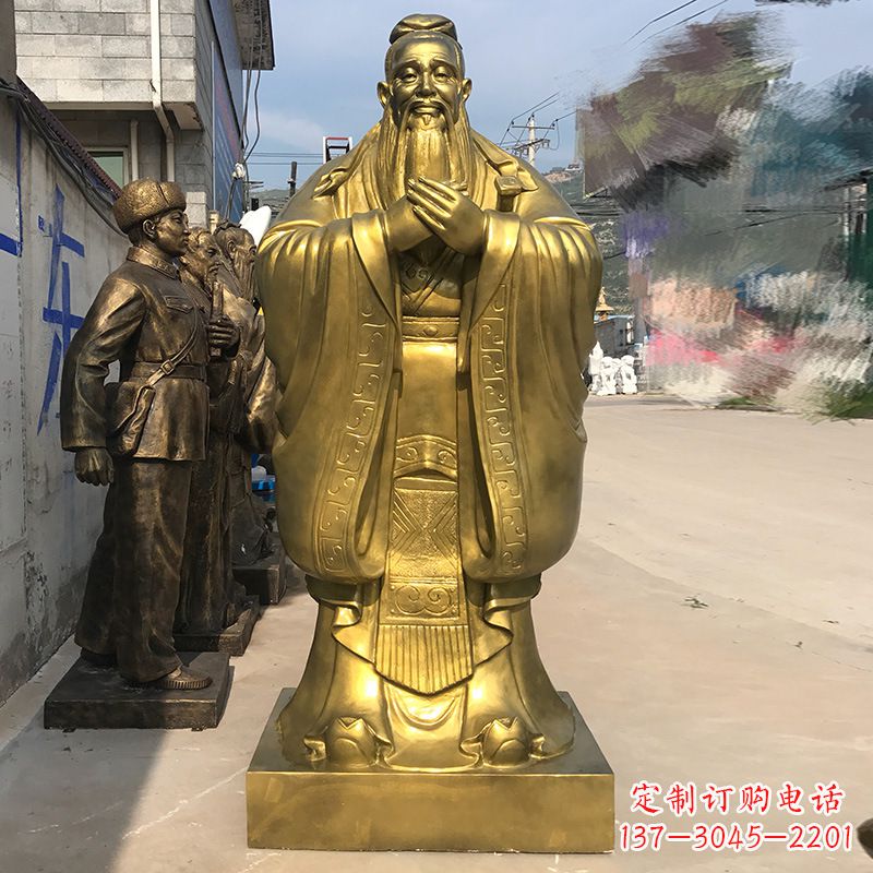 聊城校园孔子铜雕像