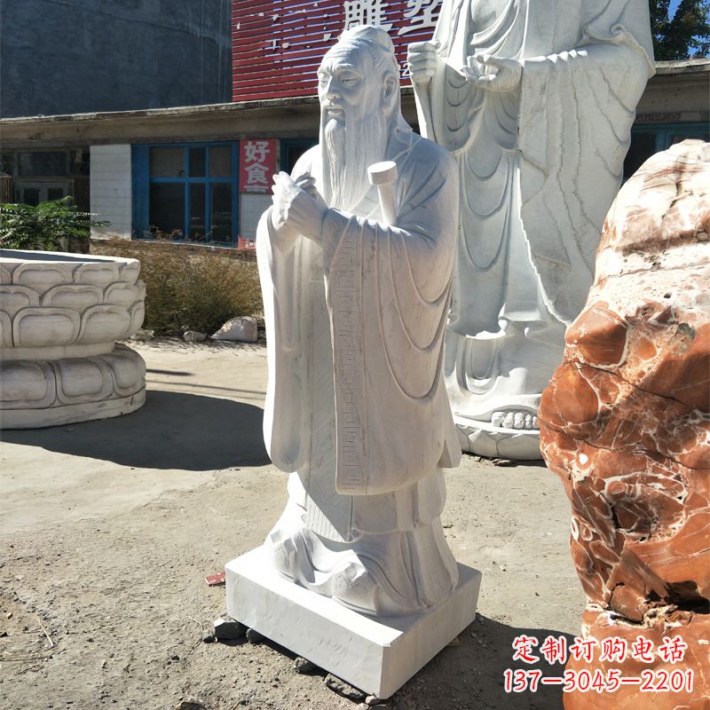 聊城校园孔子像雕塑