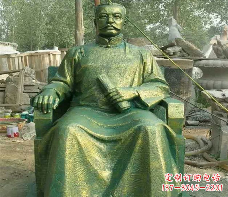 聊城校园名人李大钊铜雕