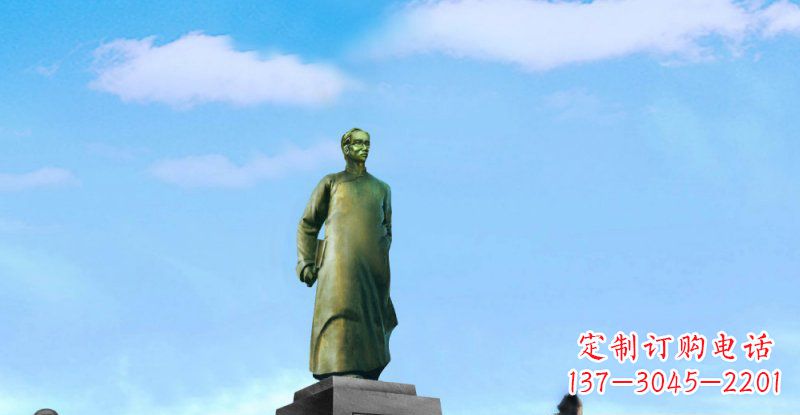 聊城校园朱自清近代名人铜雕
