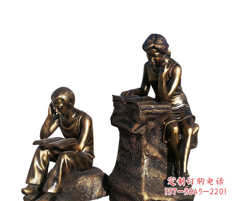 聊城校园铸铜学生看书人物雕塑