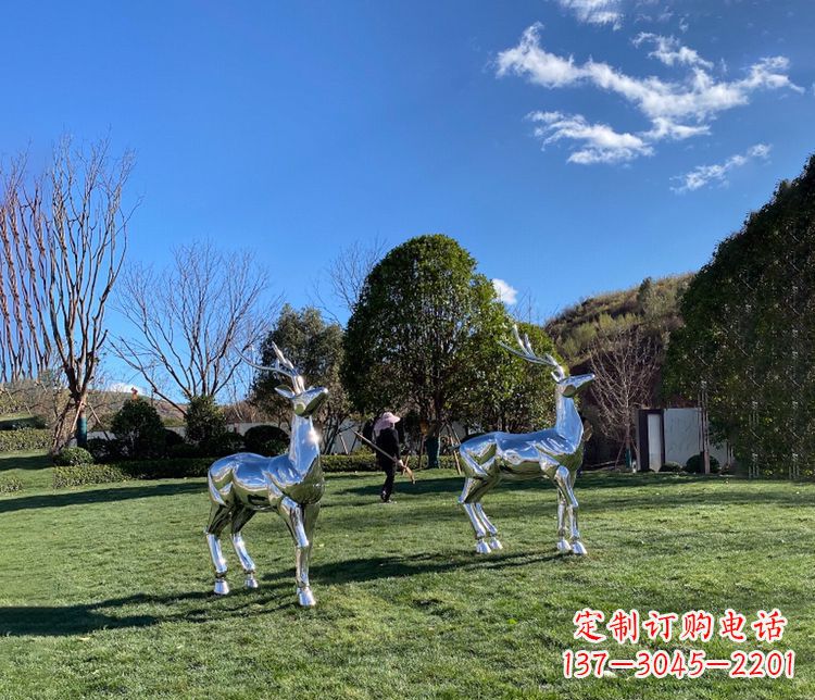聊城园林镜面不锈钢梅花鹿雕塑