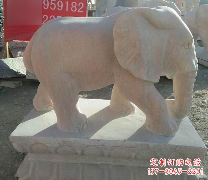 聊城园林晚霞红大象雕塑