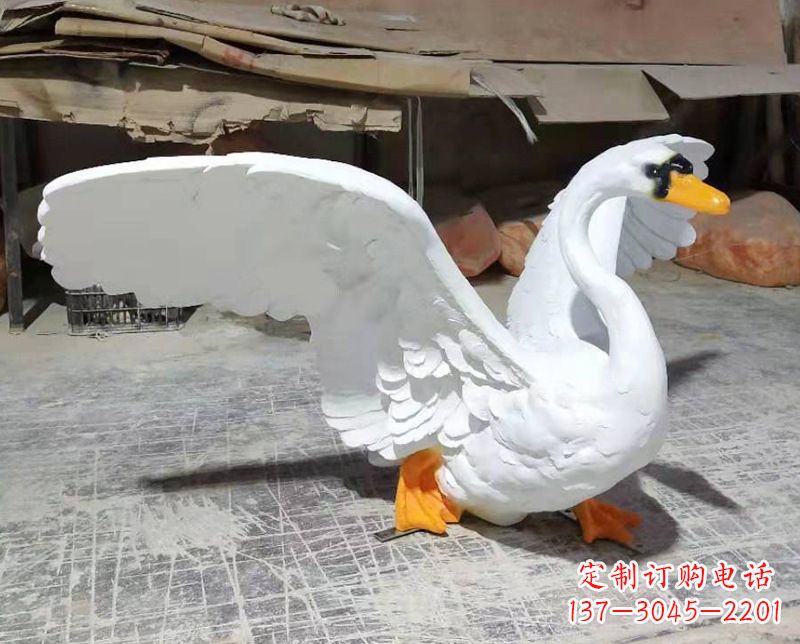 聊城展翅翱翔的仿真白天鹅发光款