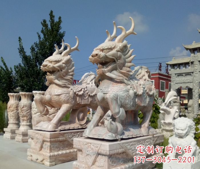 聊城招财神兽晚霞红石雕麒麟