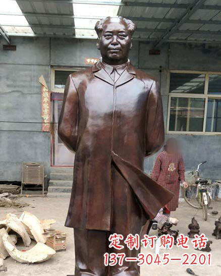 聊城中国伟人毛泽东铜像