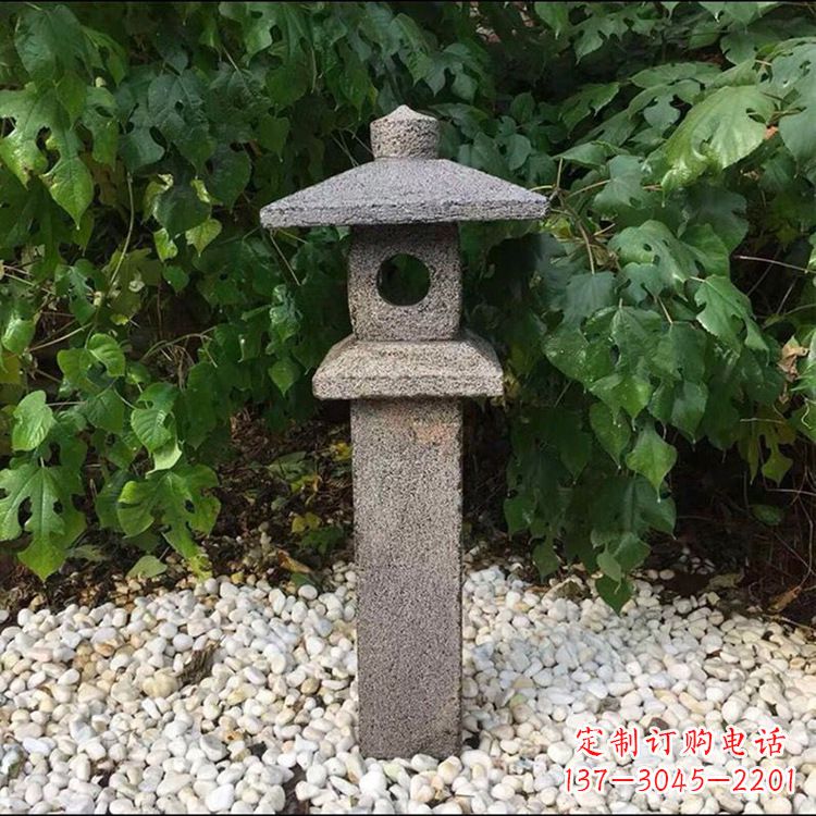 聊城中式复古园林石灯