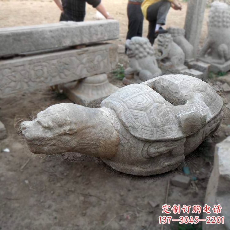 聊城朱雀站在赑屃上的石雕