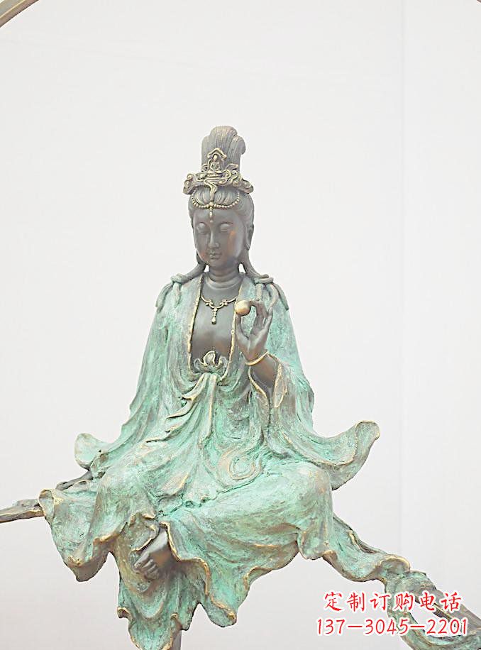 聊城铸铜观自在观音雕像